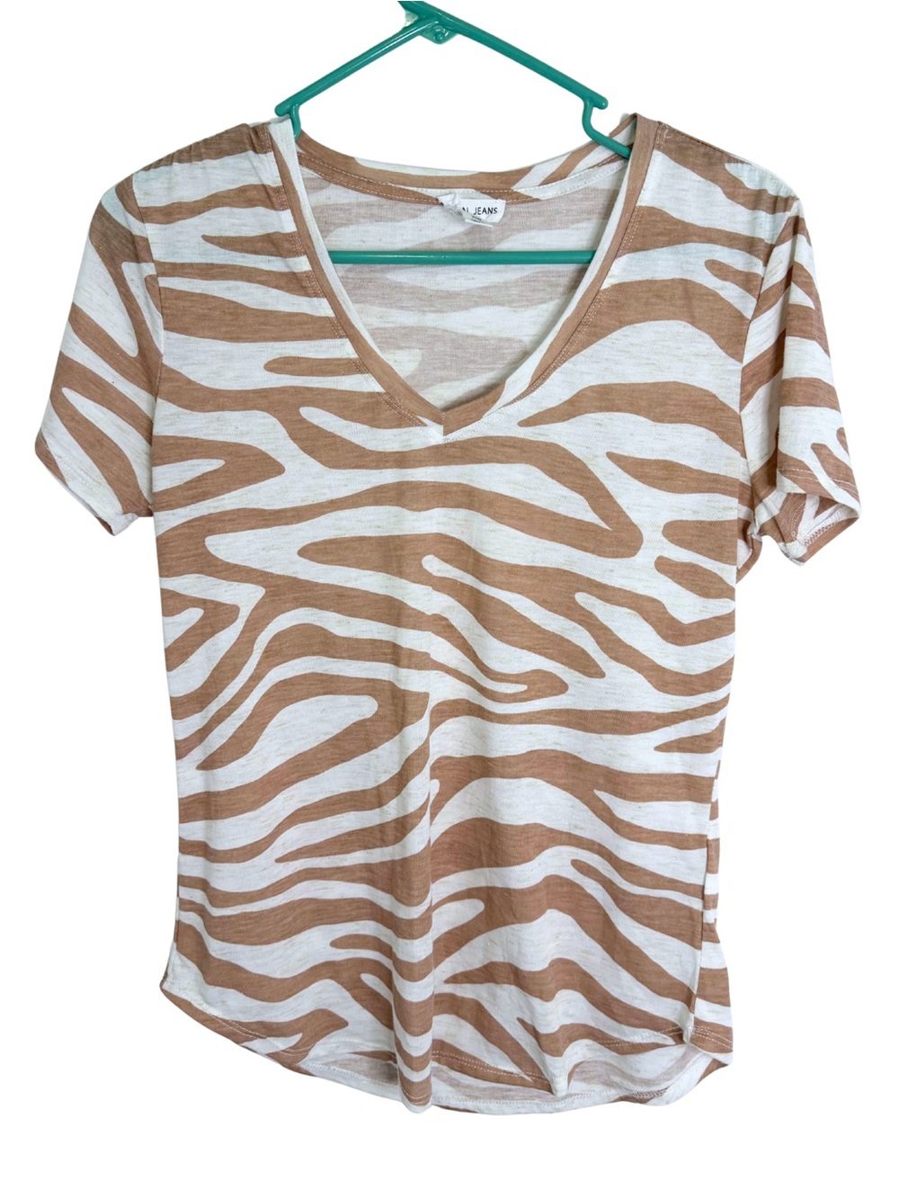 3/$20 Tribal Jeans Zebra Stripe V-Neck Short Sleeve Tee Size Small